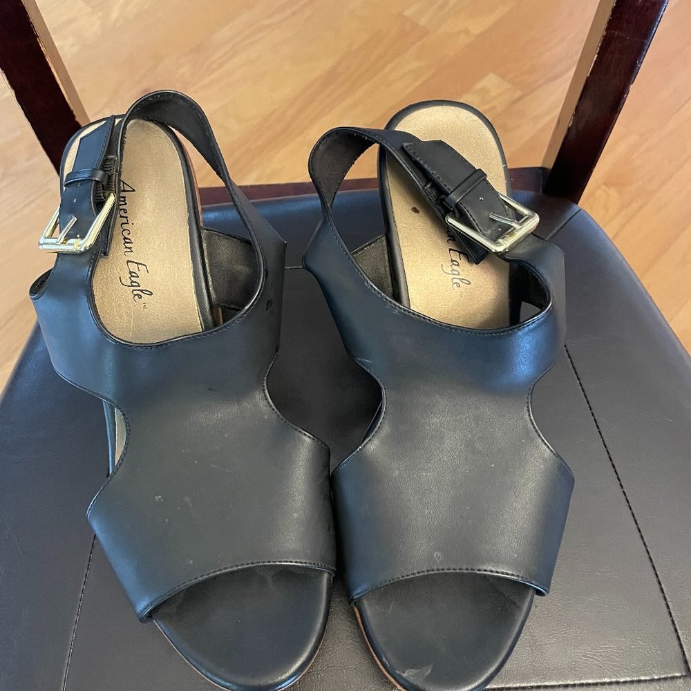 Black Wedges